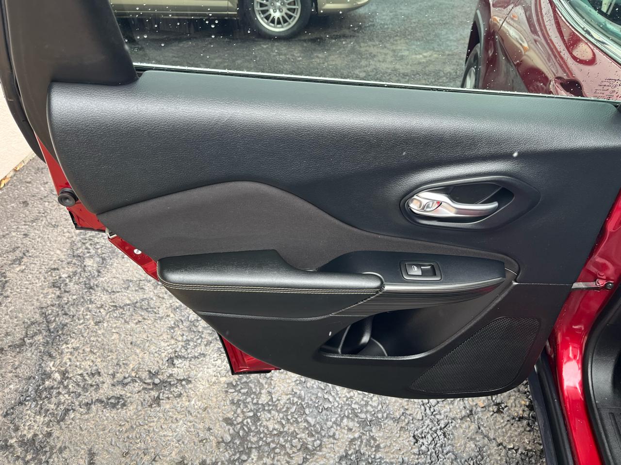 Jeep Cherokee Latitude 4WD 2015