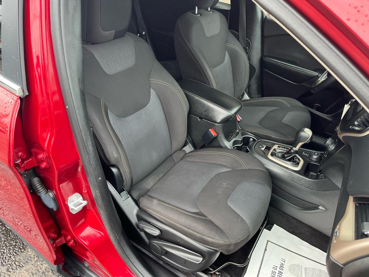 Jeep Cherokee Latitude 4WD 2015