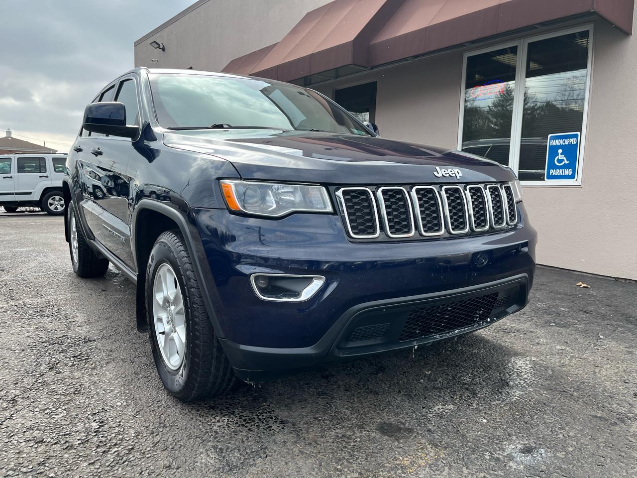Jeep Grand Cherokee Laredo 4WD 2017