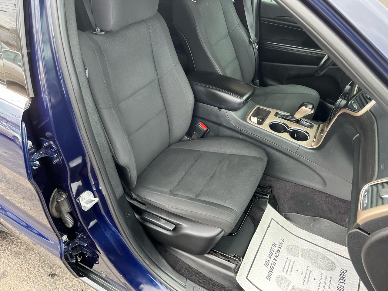 Jeep Grand Cherokee Laredo 4WD 2017