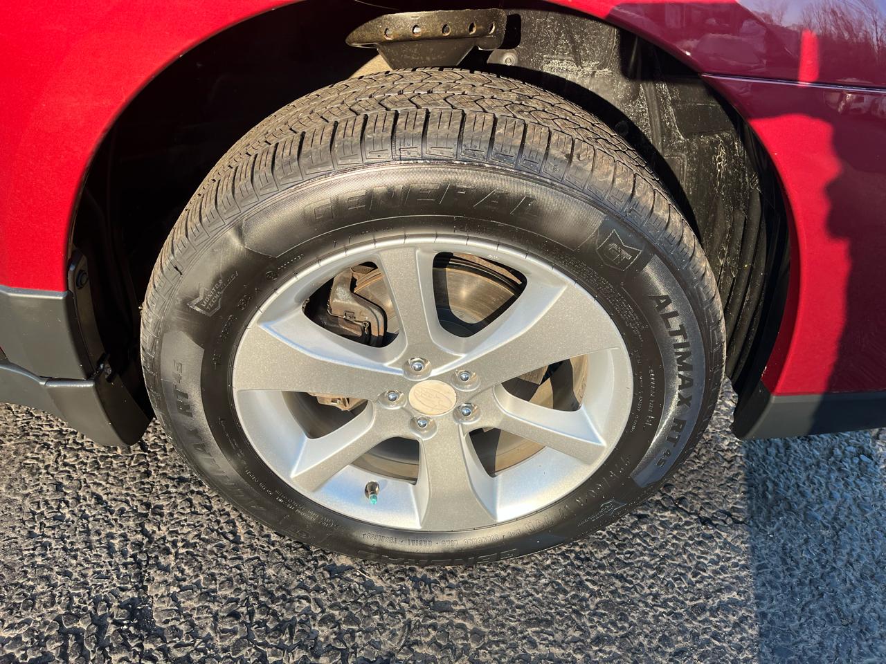 Subaru Outback 2.5i Premium 2013