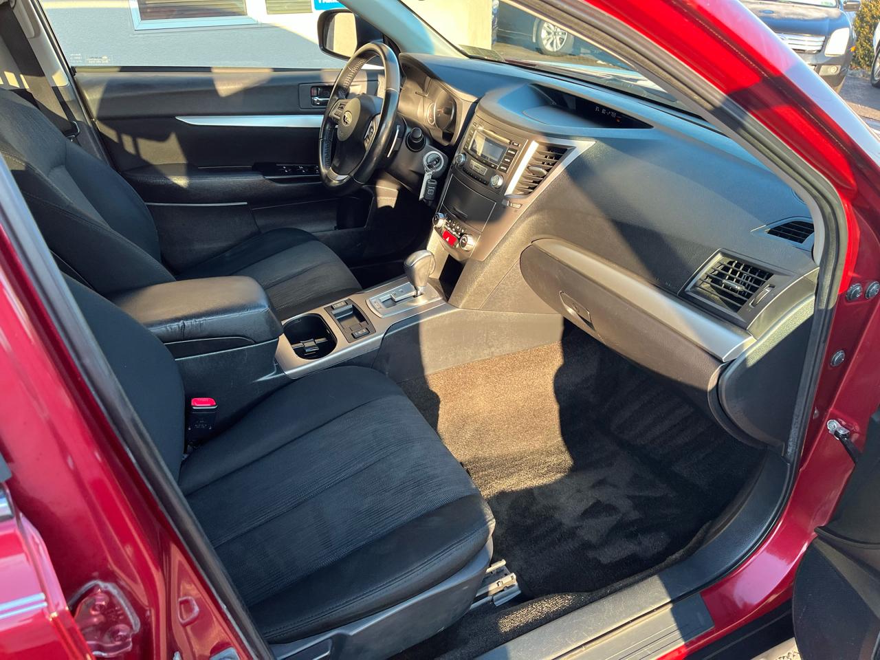 Subaru Outback 2.5i Premium 2013