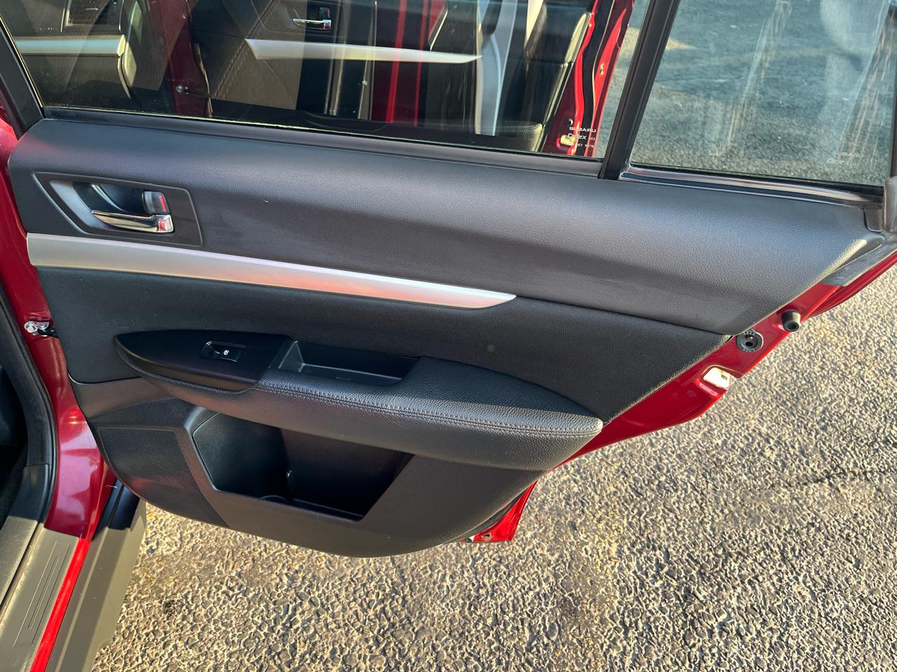 Subaru Outback 2.5i Premium 2013