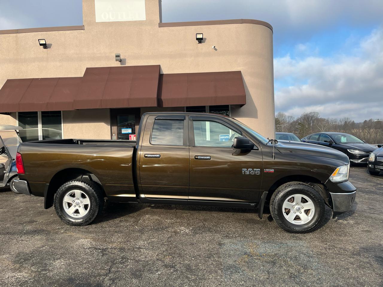 RAM 1500 SLT Quad Cab 4WD 2014