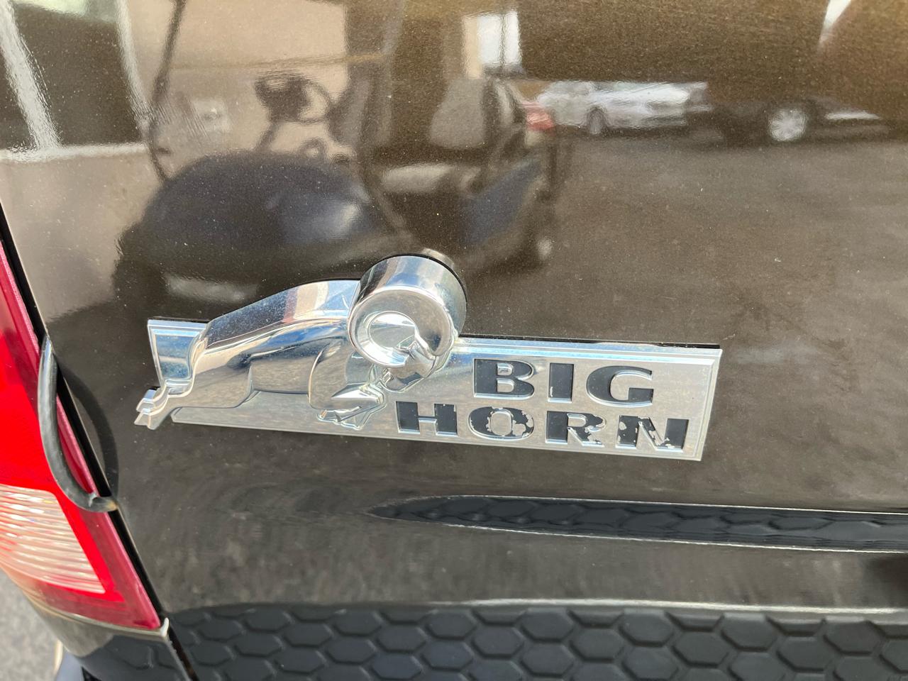 RAM 1500 SLT Quad Cab 4WD 2014