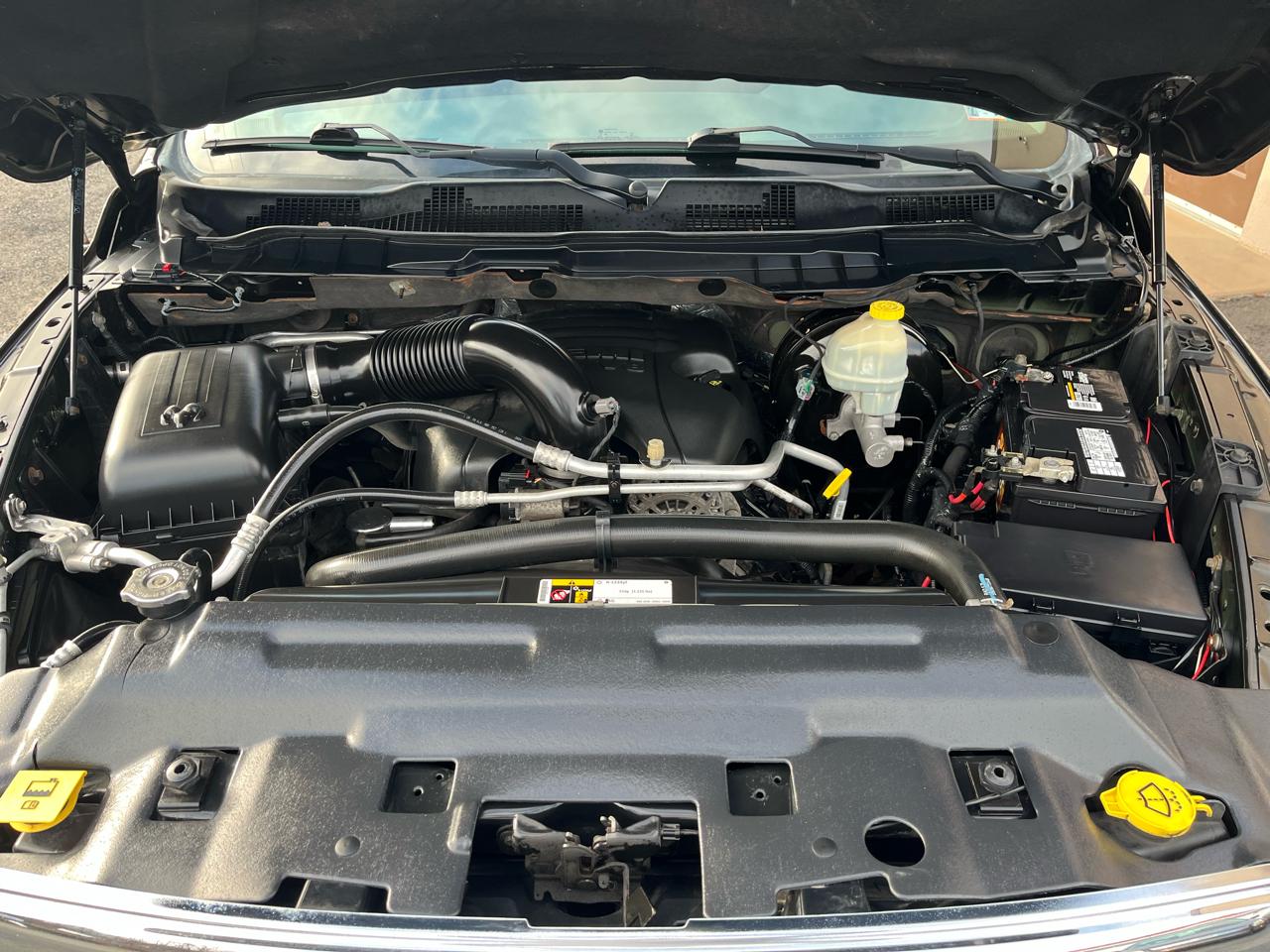 RAM 1500 SLT Quad Cab 4WD 2014