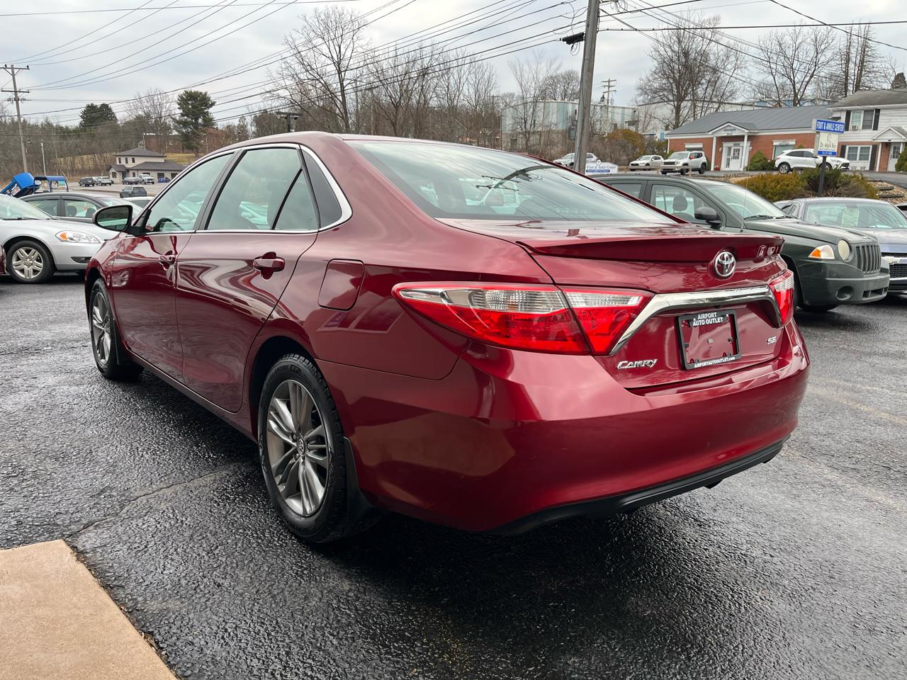 Toyota Camry SE 2017