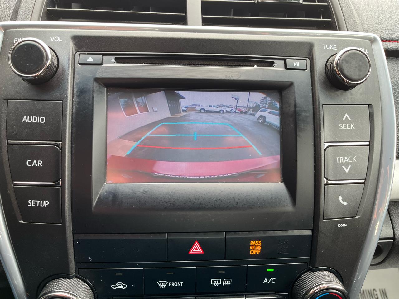 Toyota Camry SE 2017