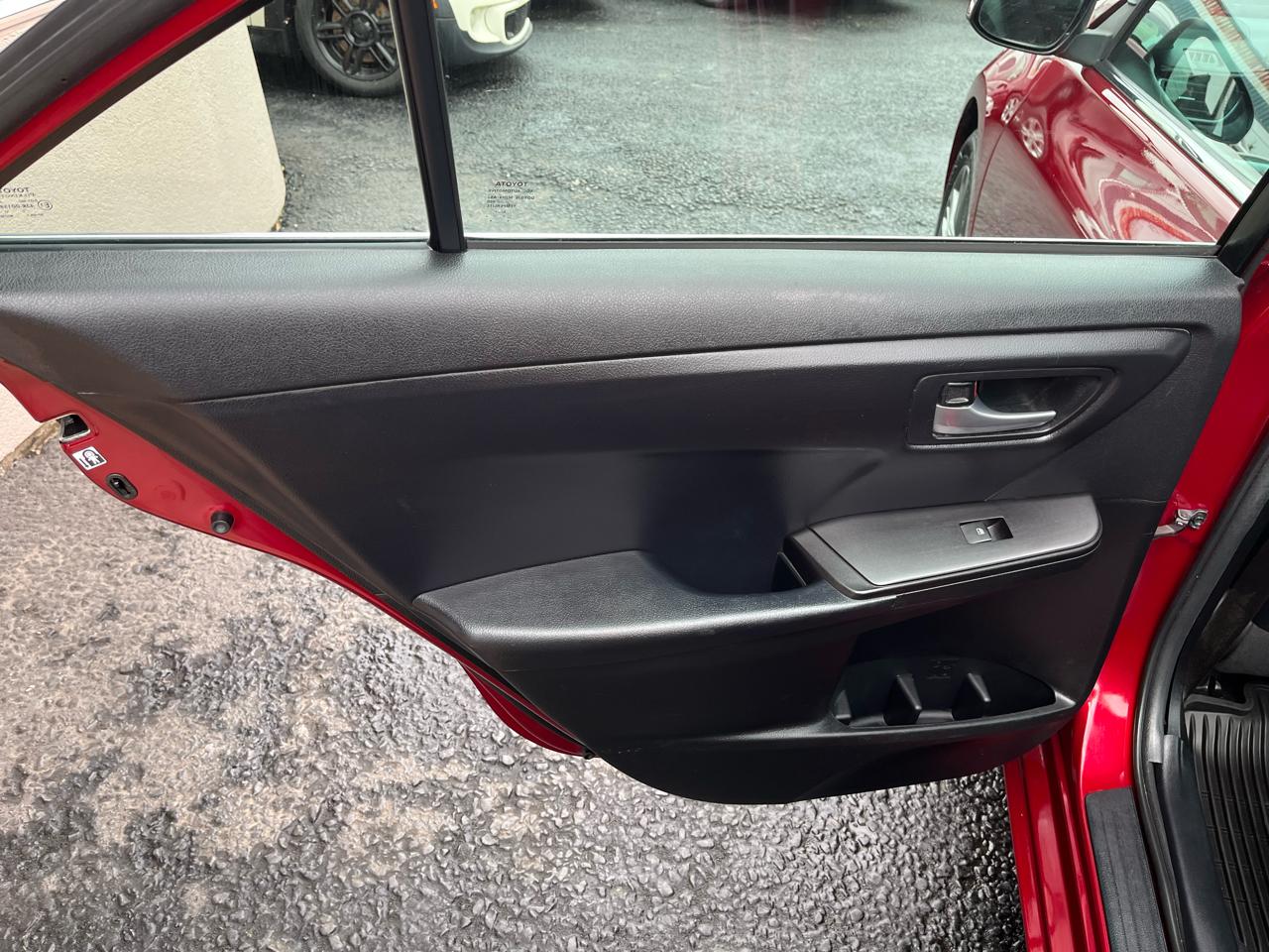 Toyota Camry SE 2017