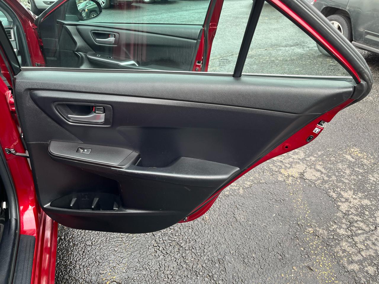 Toyota Camry SE 2017