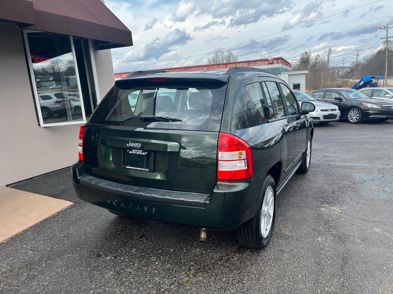 Jeep Compass Sport FWD 2010