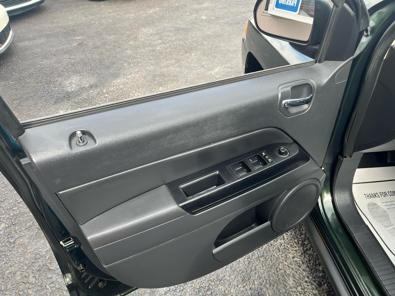 Jeep Compass Sport FWD 2010