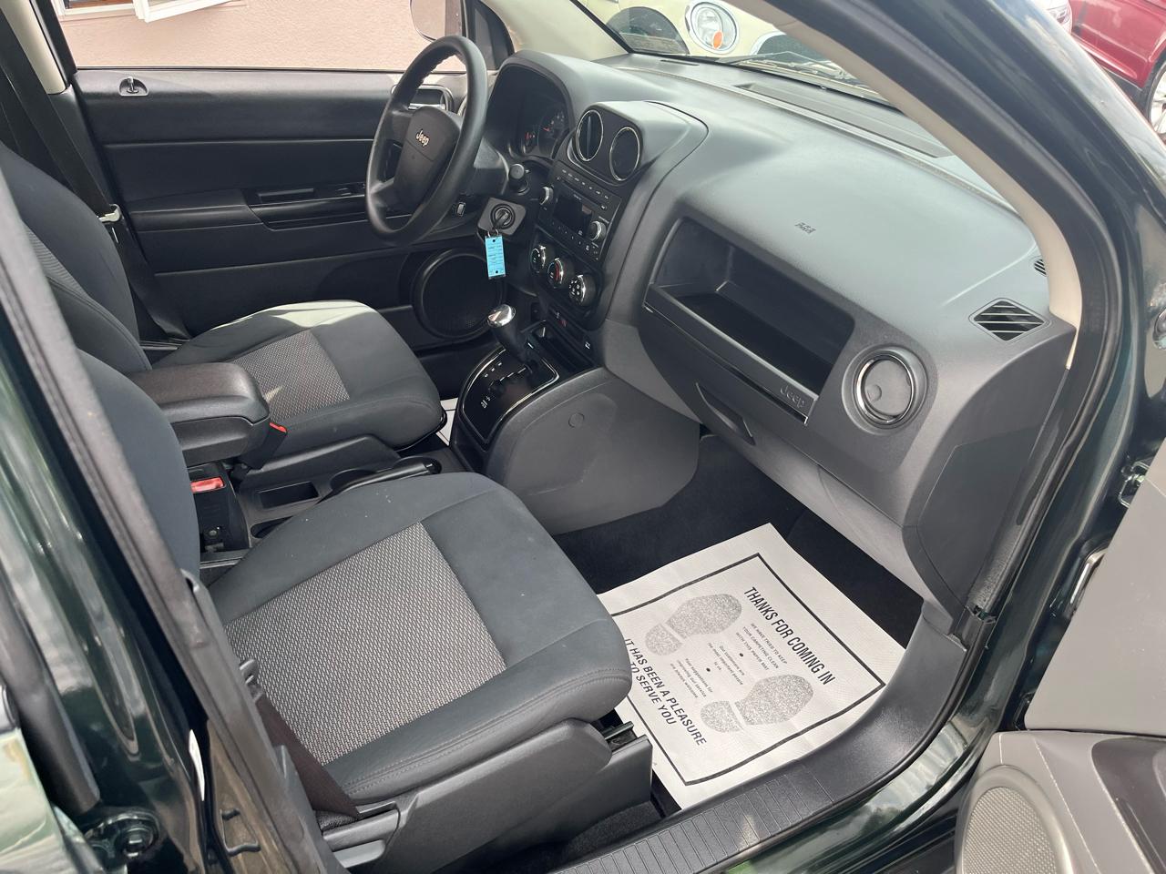 Jeep Compass Sport FWD 2010