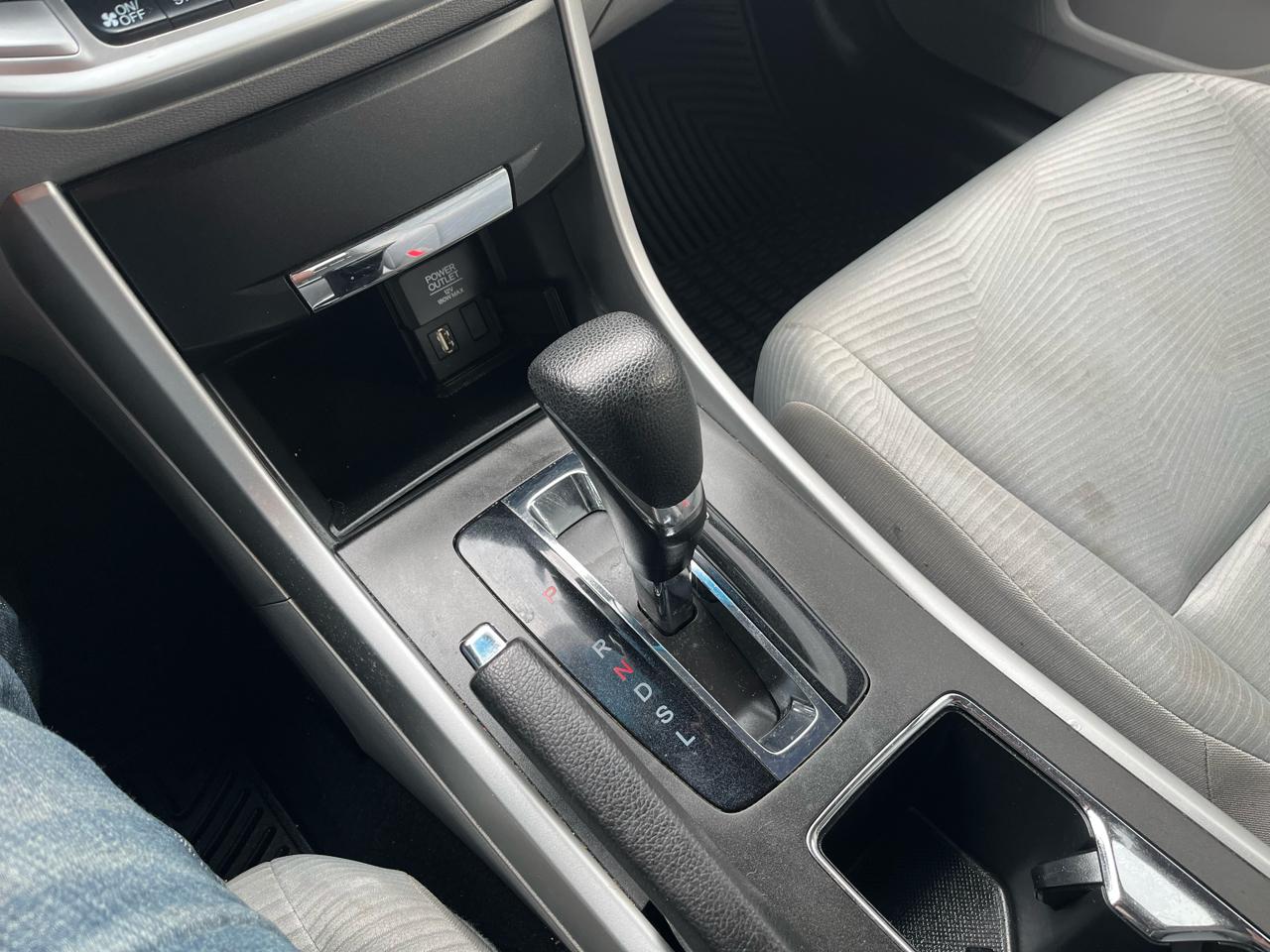 Honda Accord LX Sedan CVT 2015