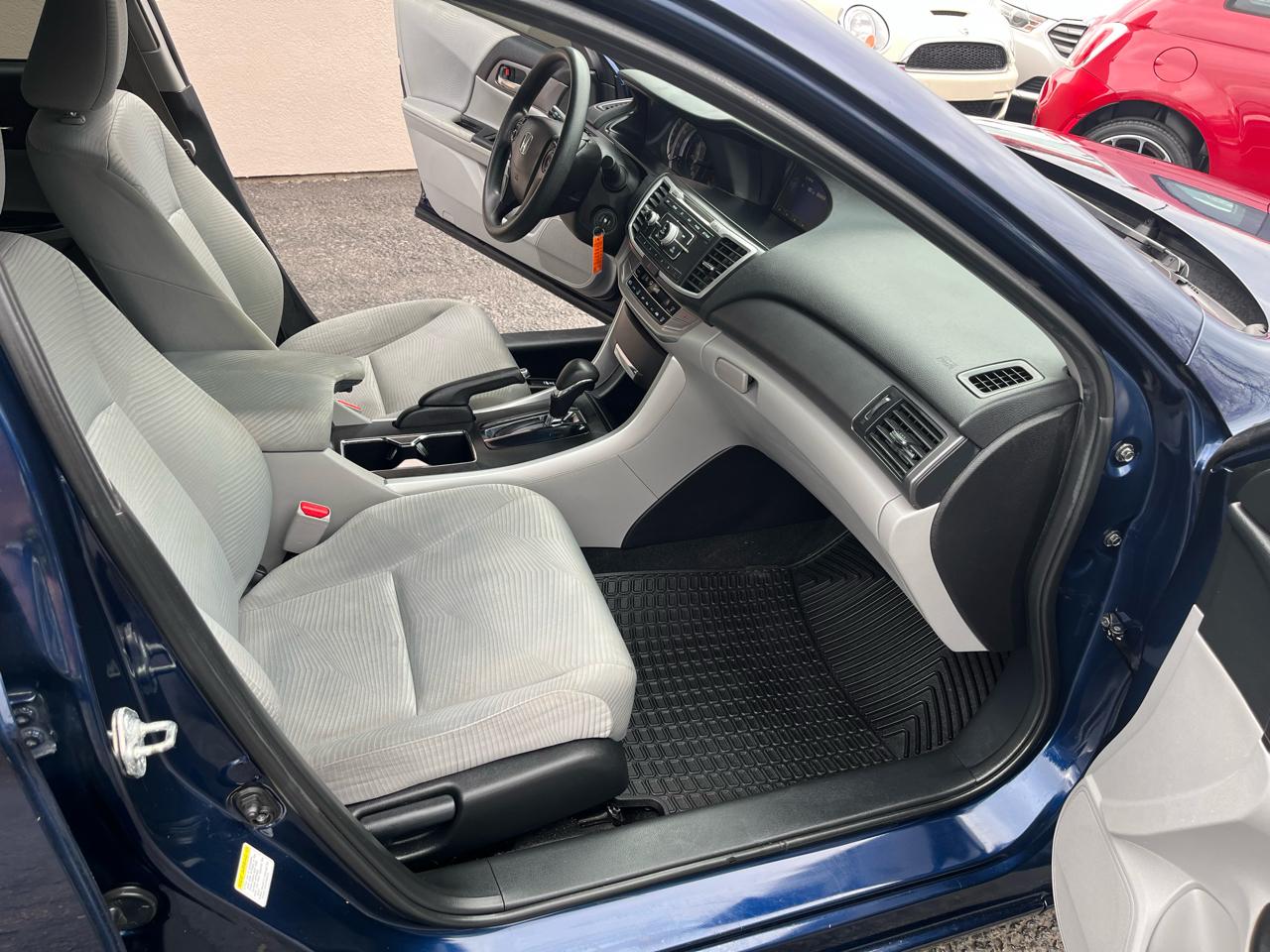 Honda Accord LX Sedan CVT 2015