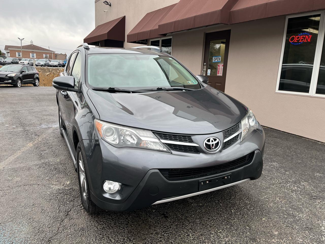 Toyota RAV4 XLE AWD 2015
