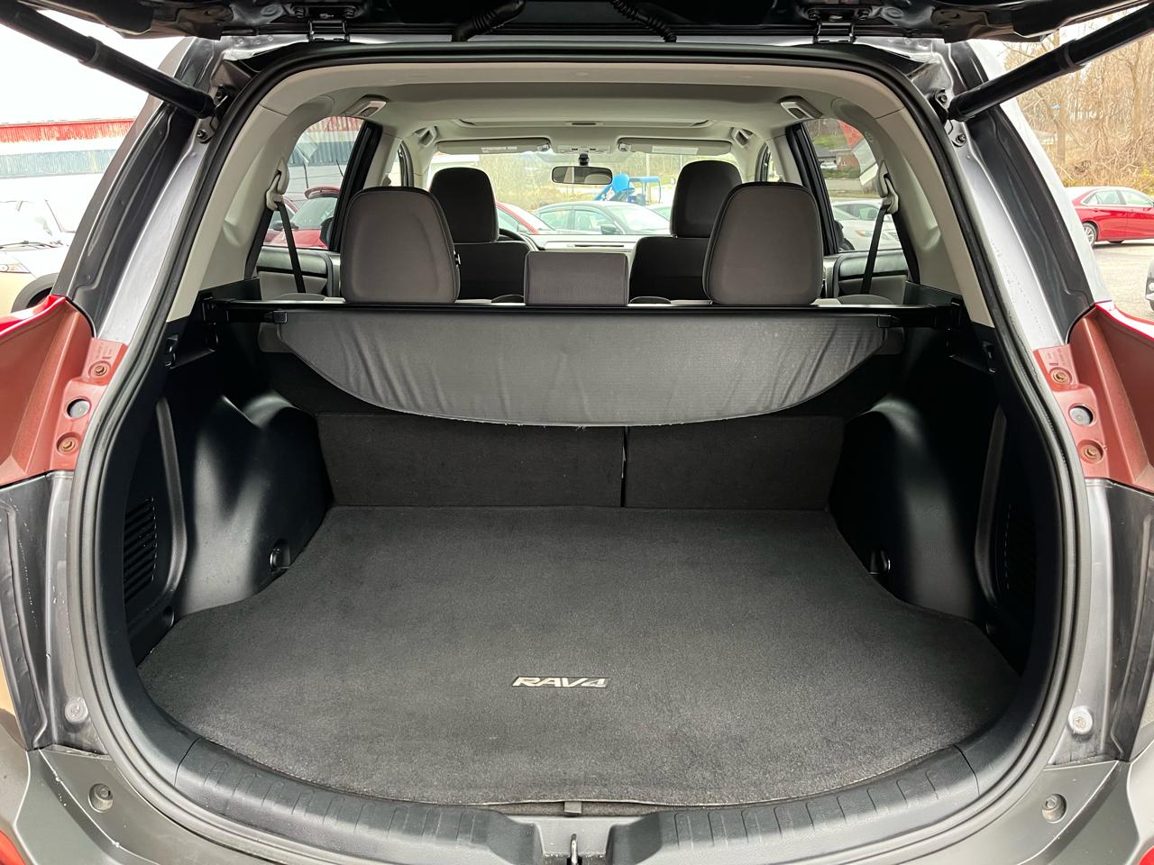 Toyota RAV4 XLE AWD 2015