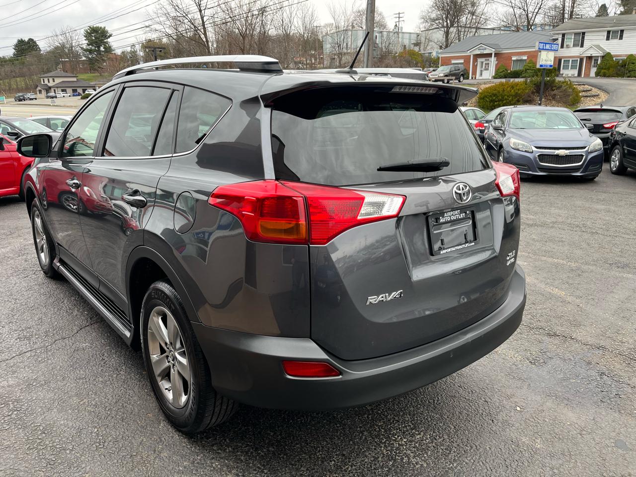 Toyota RAV4 XLE AWD 2015