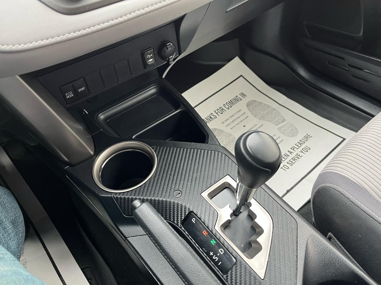 Toyota RAV4 XLE AWD 2015