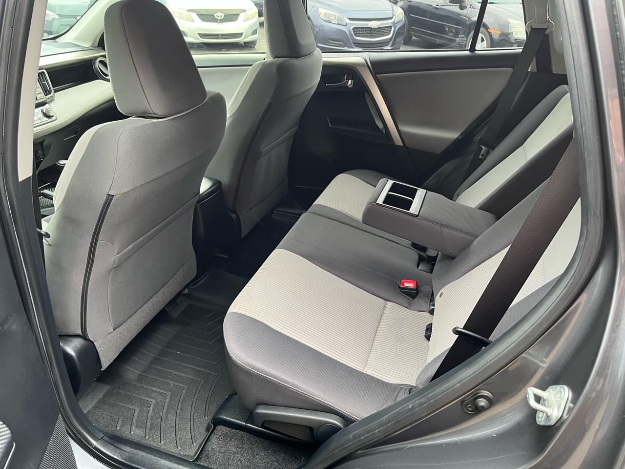 Toyota RAV4 XLE AWD 2015