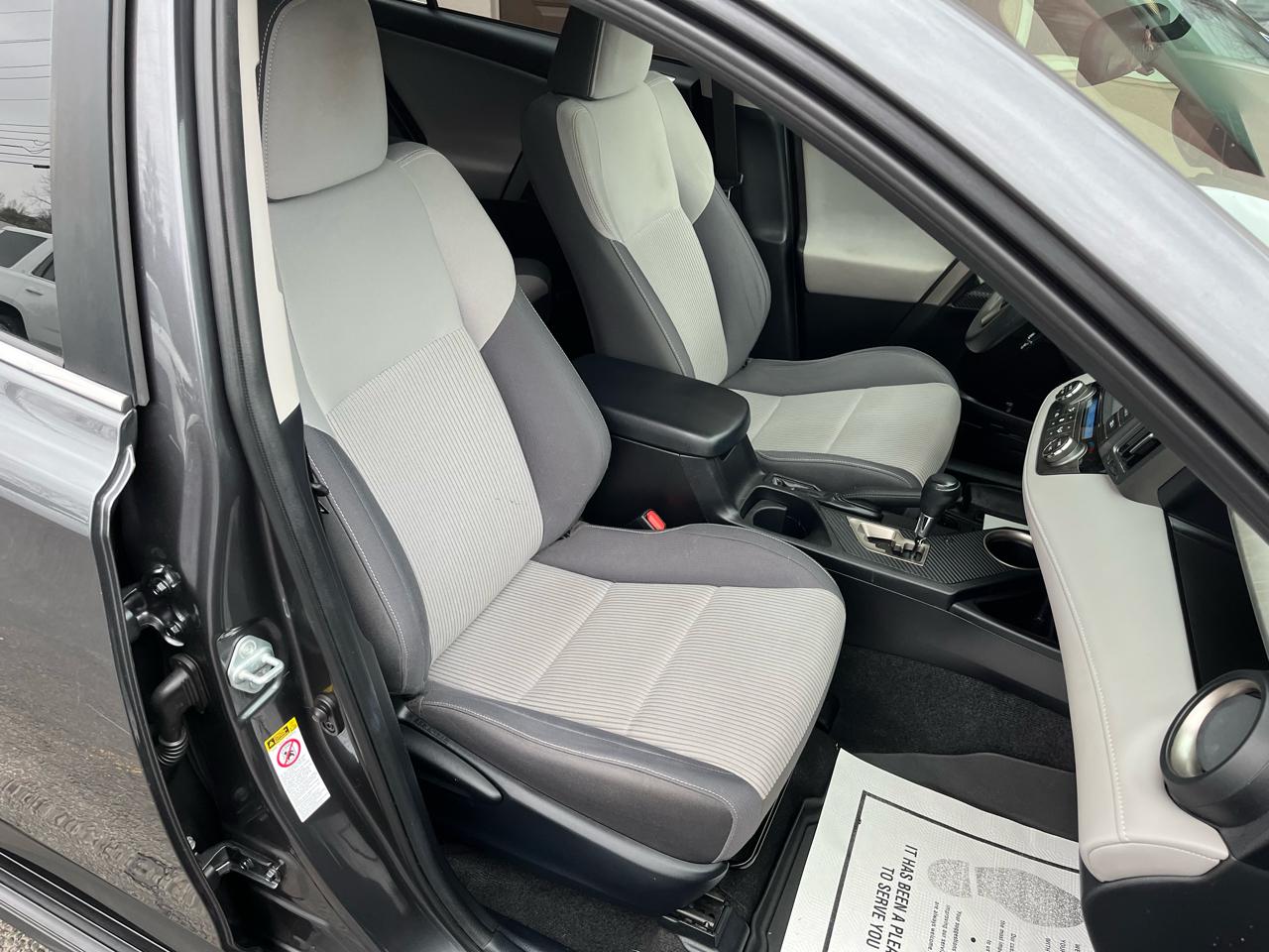 Toyota RAV4 XLE AWD 2015