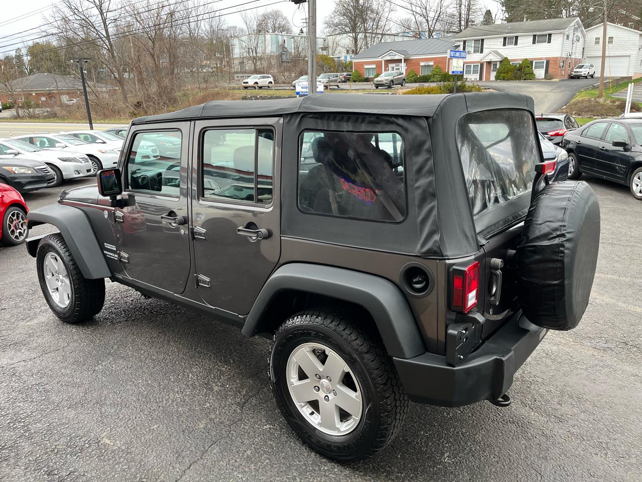 Jeep Wrangler Unlimited Sport 4WD 2014