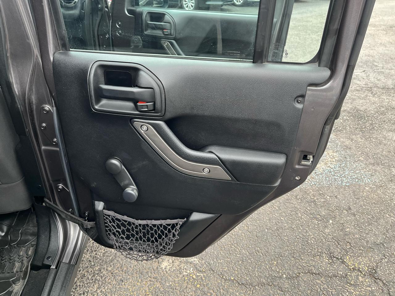 Jeep Wrangler Unlimited Sport 4WD 2014