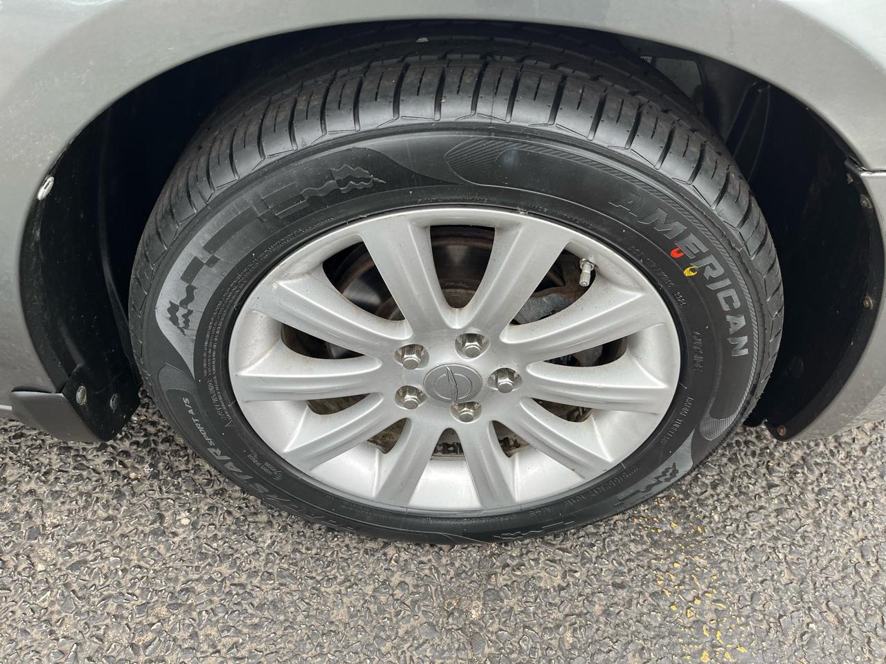 Chrysler 200 Touring 2013