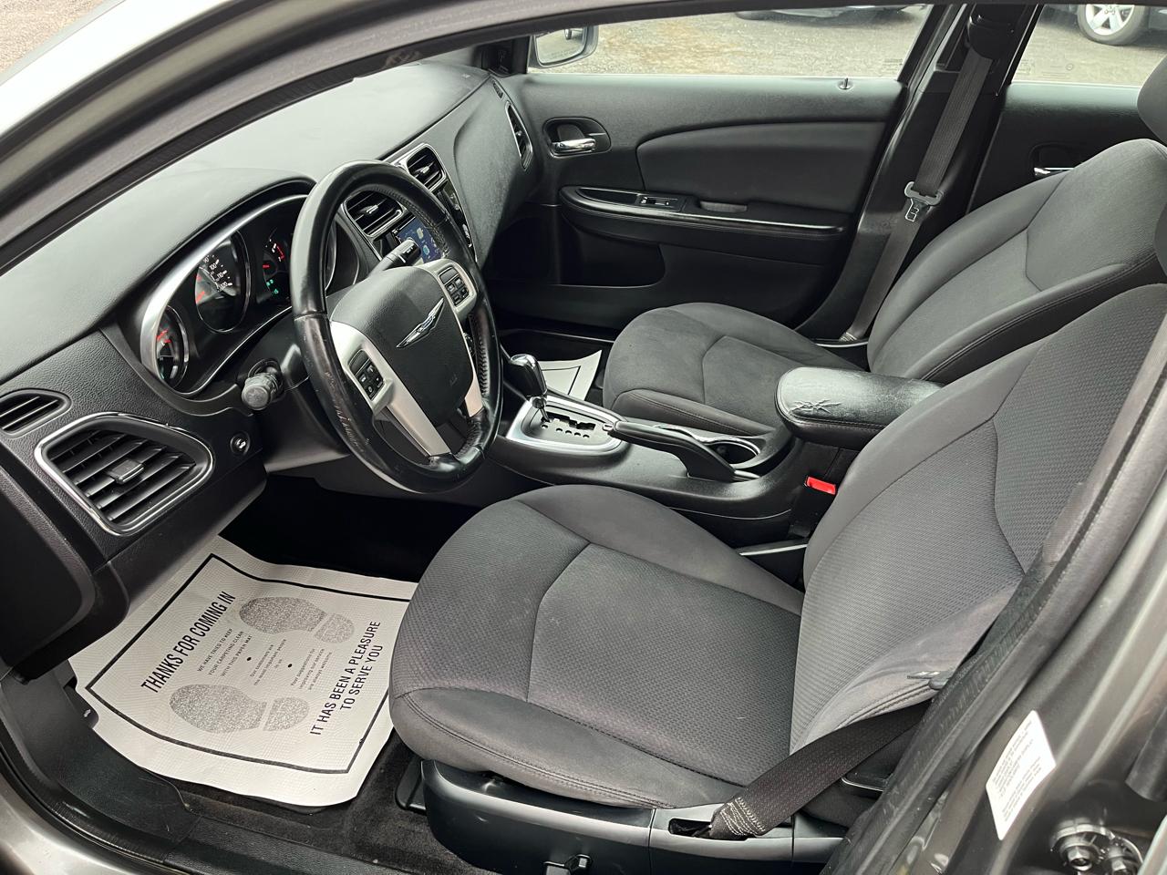 Chrysler 200 Touring 2013