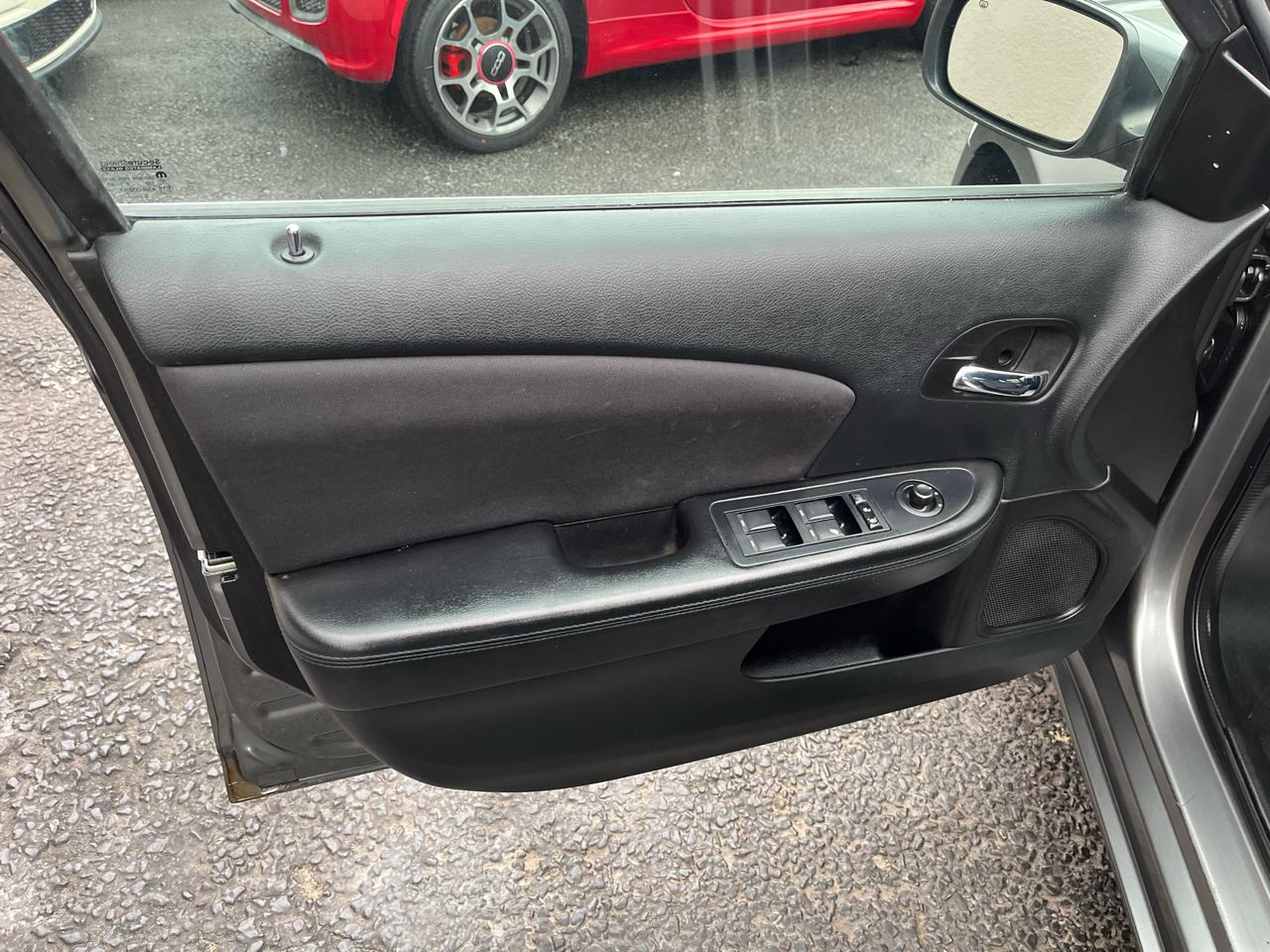 Chrysler 200 Touring 2013