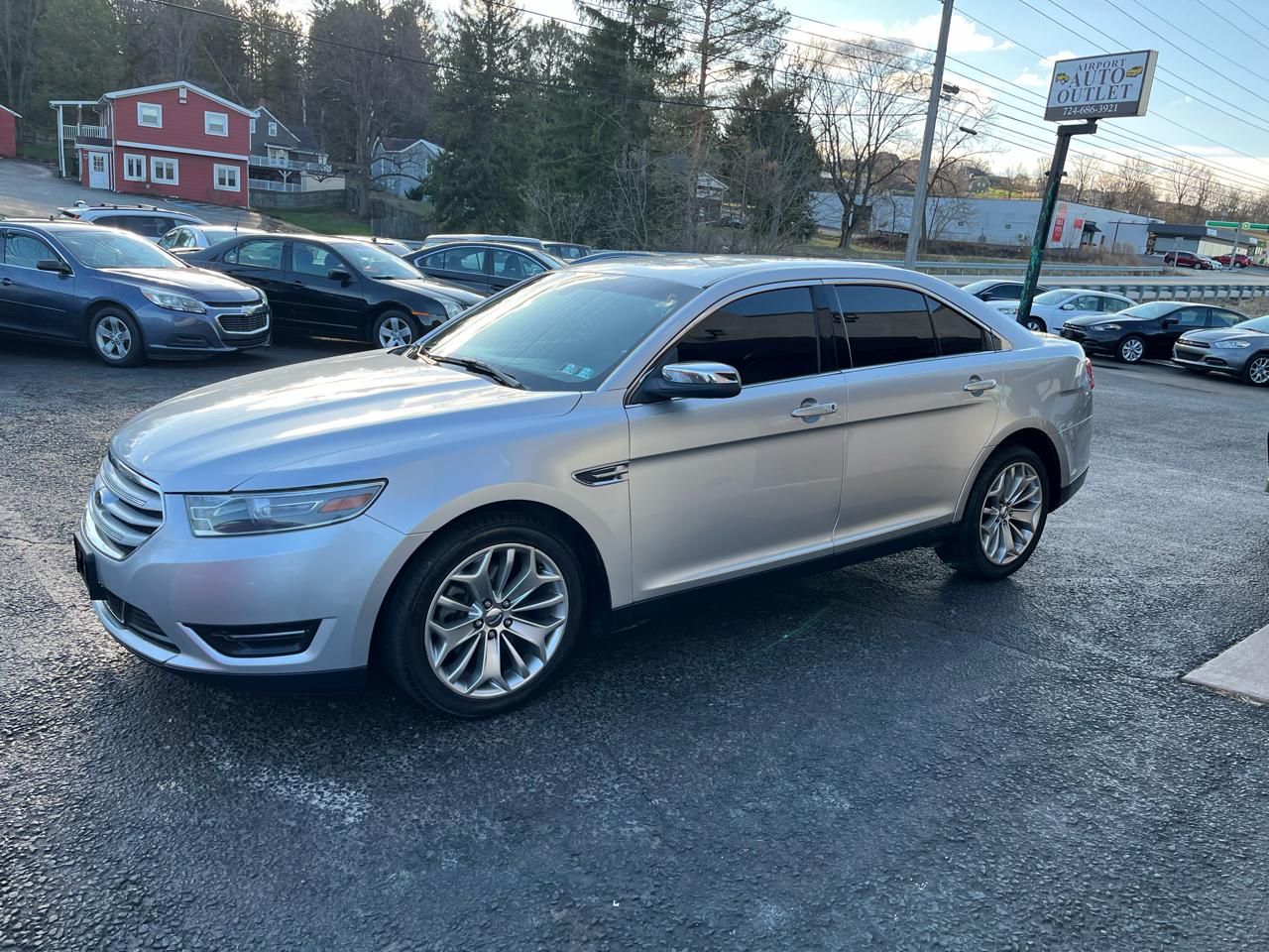 Ford Taurus Limited FWD 2014
