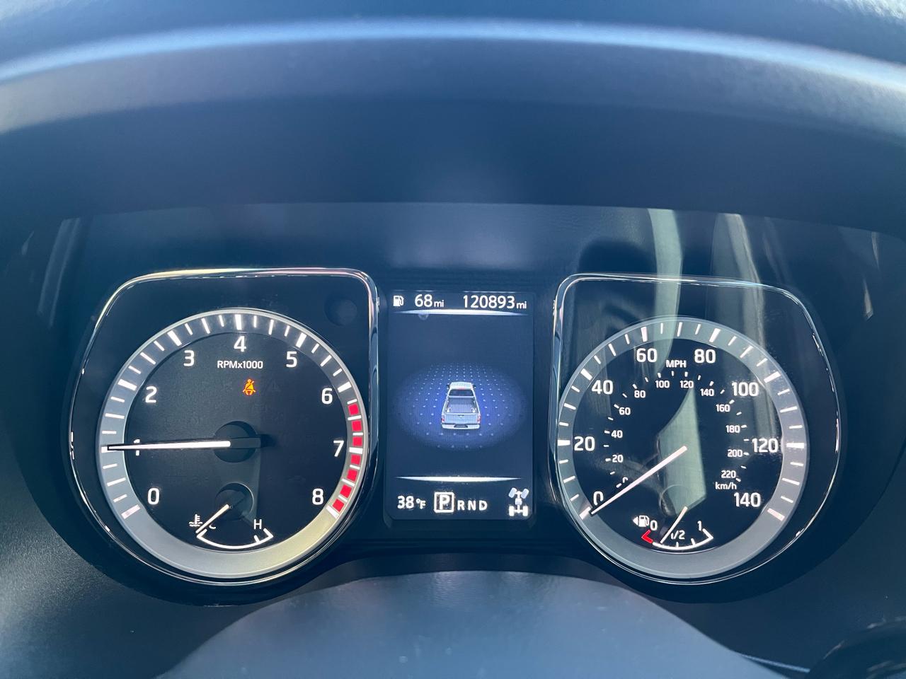 Nissan Titan SL Crew Cab 4WD 2017