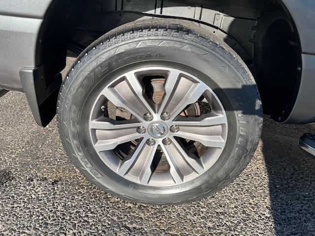 Nissan Titan SL Crew Cab 4WD 2017