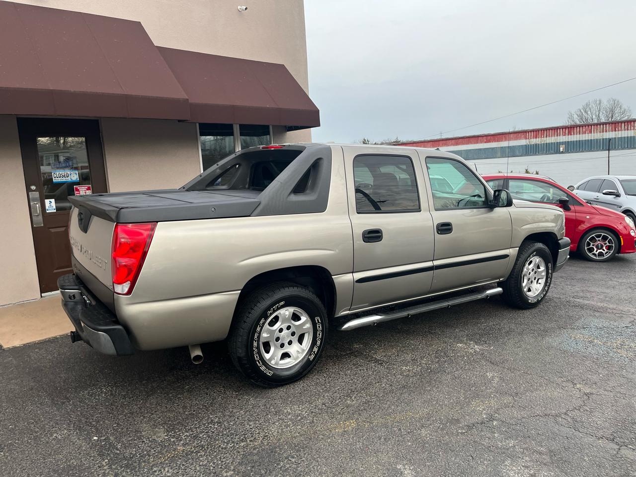 Chevrolet Avalanche 1500 2WD 2003