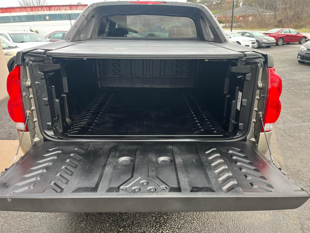 Chevrolet Avalanche 1500 2WD 2003