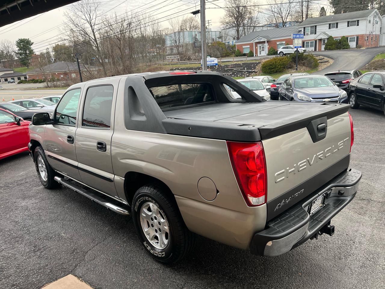 Chevrolet Avalanche 1500 2WD 2003