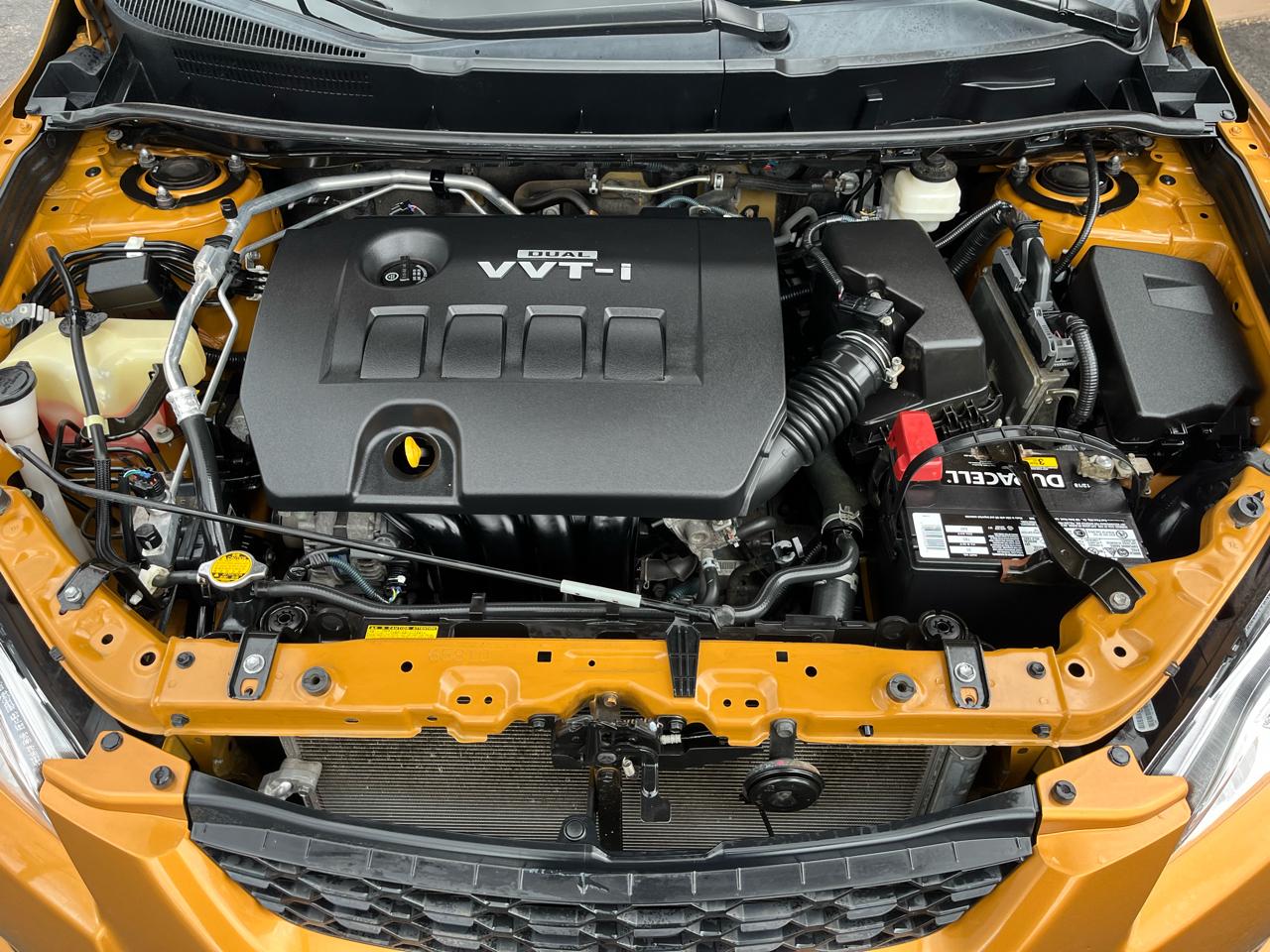 Toyota Matrix Base 4-Speed AT 2010