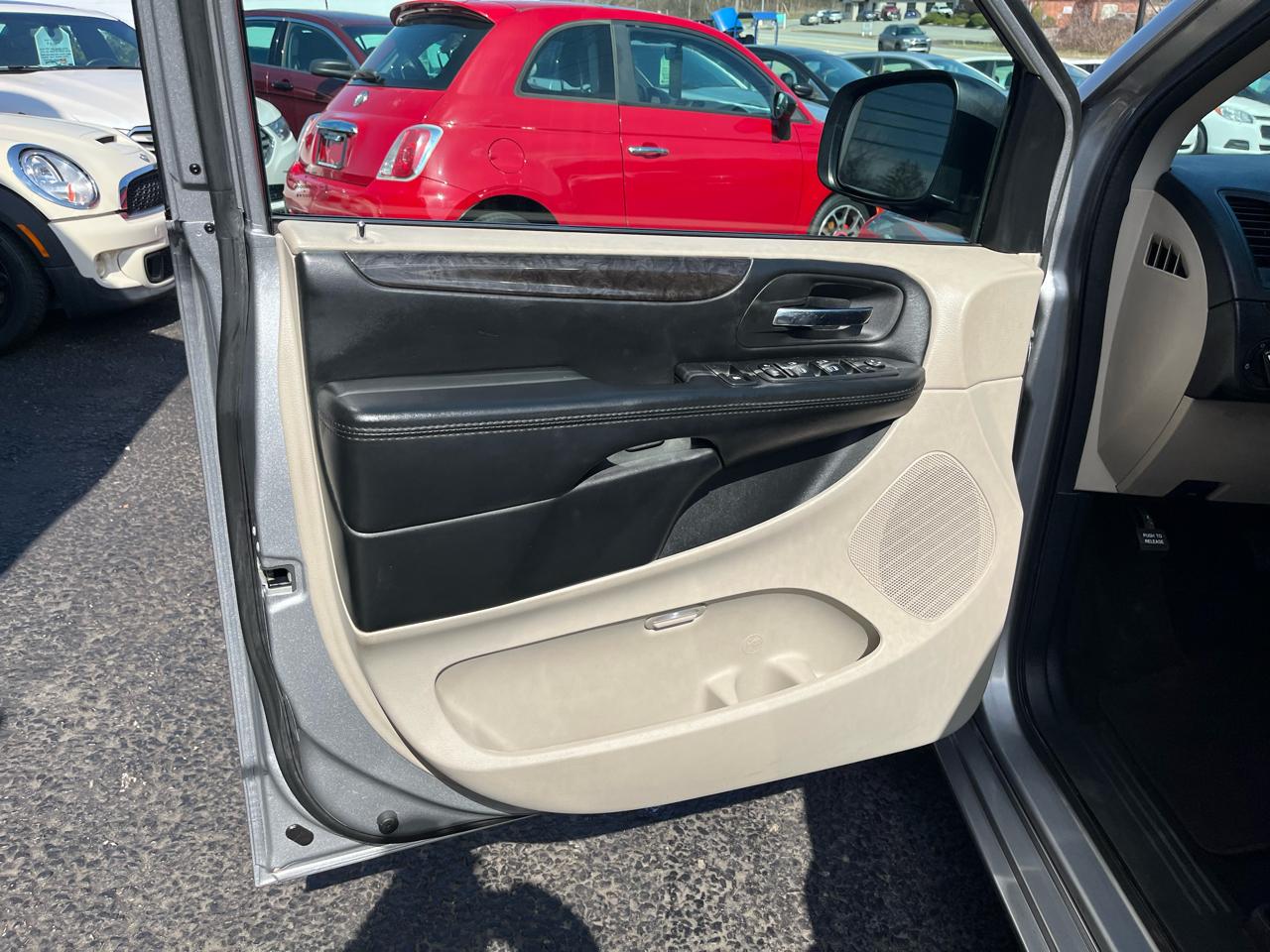 Dodge Grand Caravan SE 2018