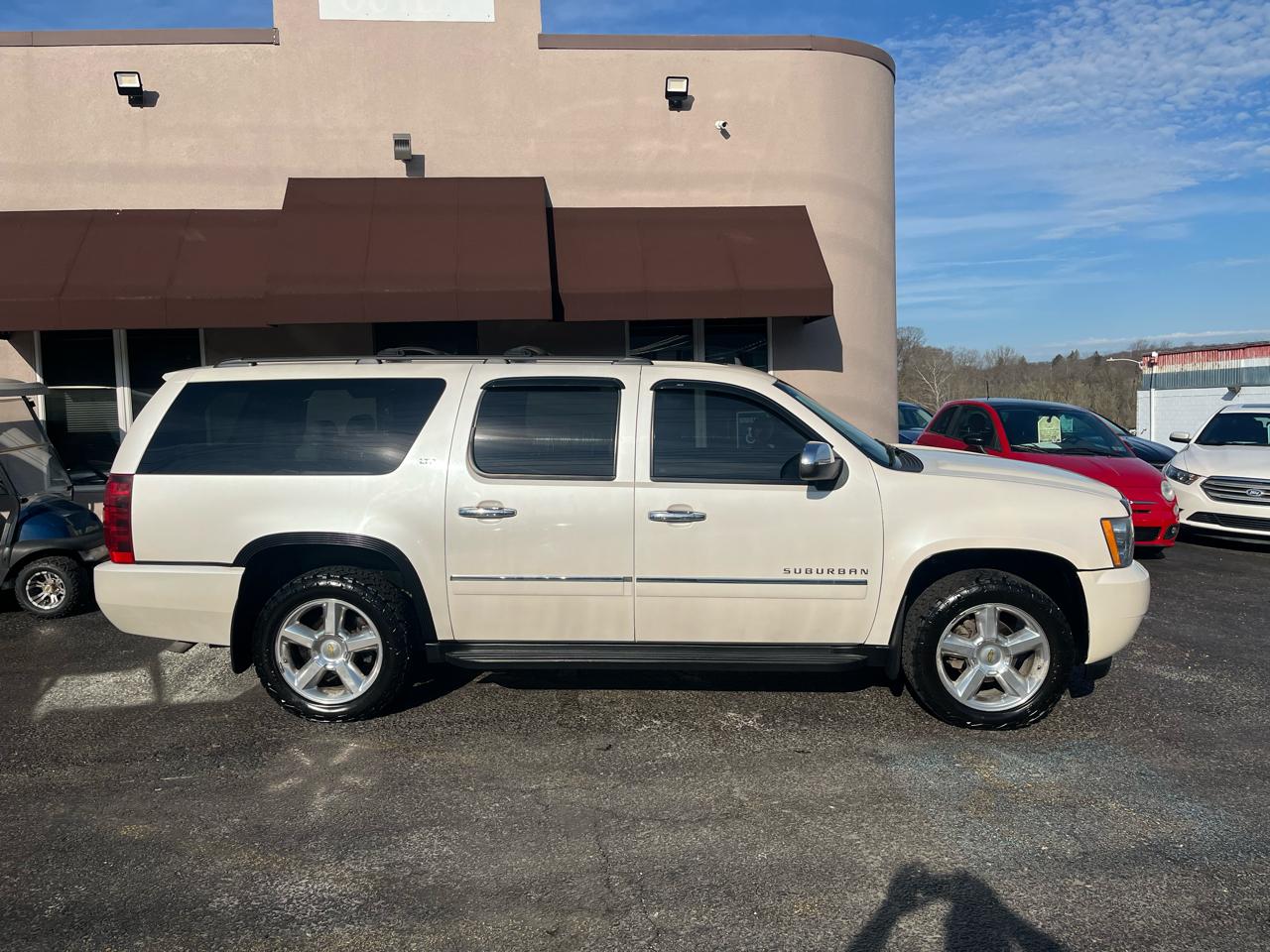 Chevrolet Suburban LTZ 1500 4WD 2010