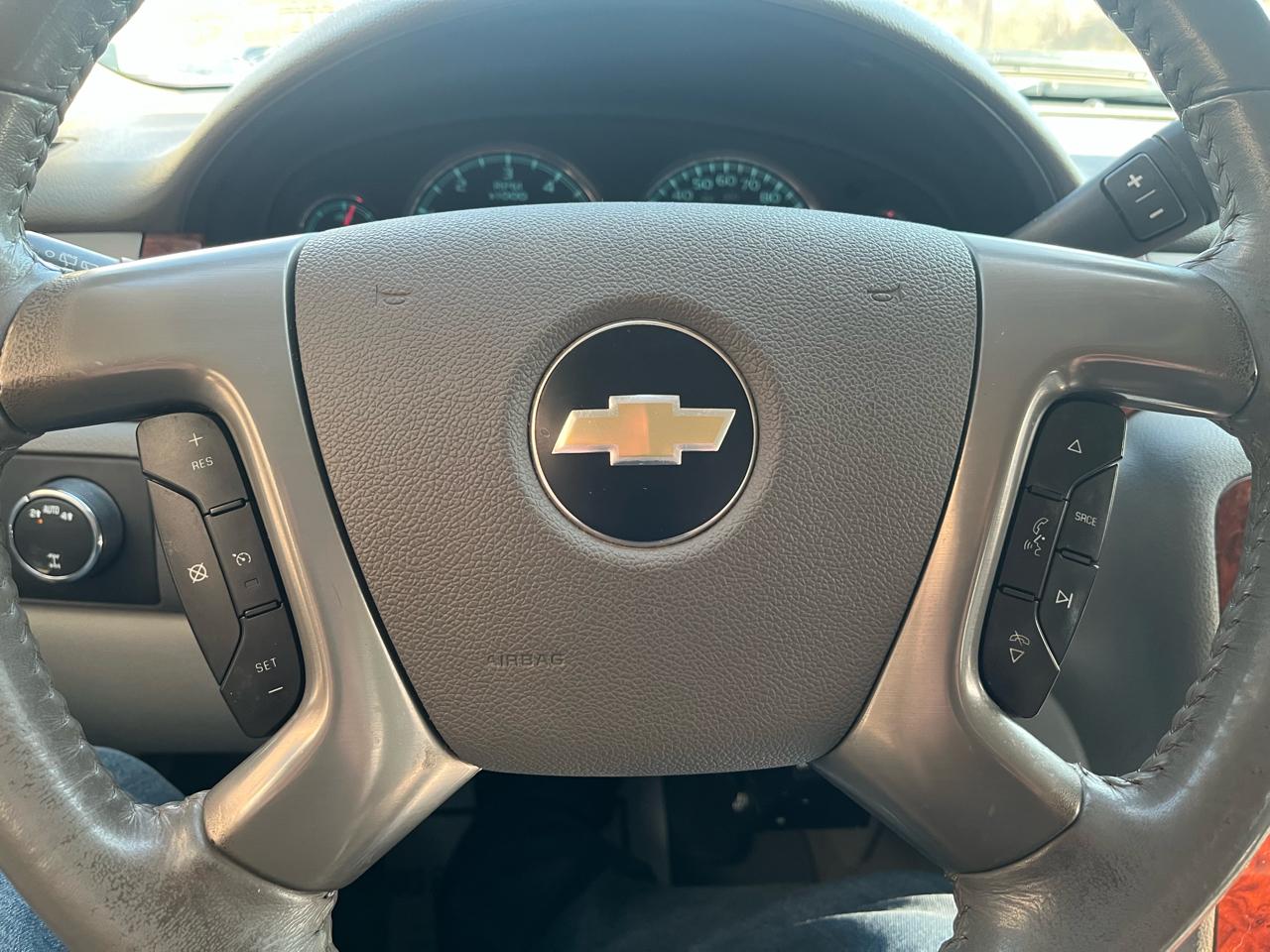 Chevrolet Suburban LTZ 1500 4WD 2010