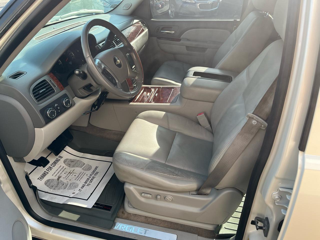 Chevrolet Suburban LTZ 1500 4WD 2010