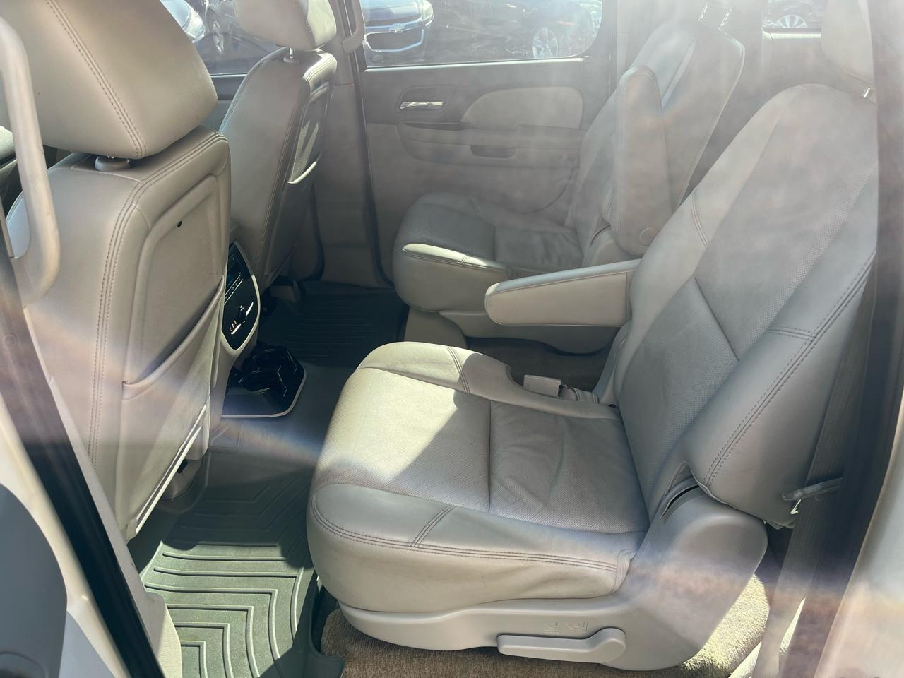 Chevrolet Suburban LTZ 1500 4WD 2010