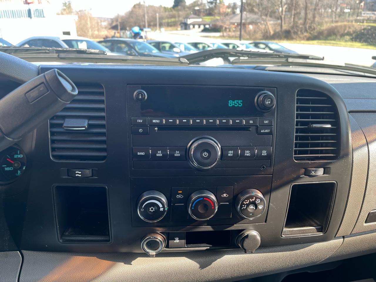 Chevrolet Silverado 1500 LS Extended Cab 4WD 2010