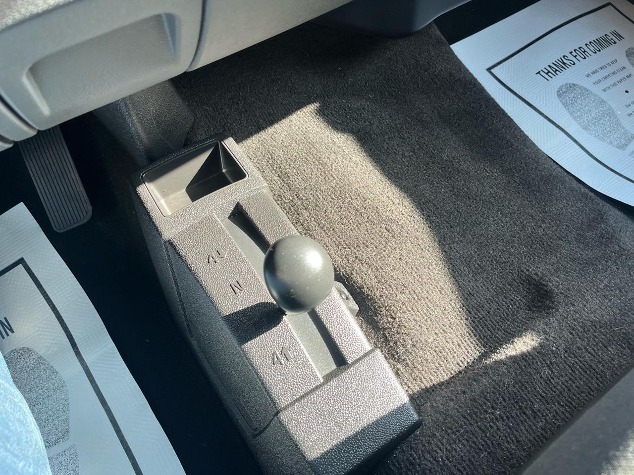 Chevrolet Silverado 1500 LS Extended Cab 4WD 2010