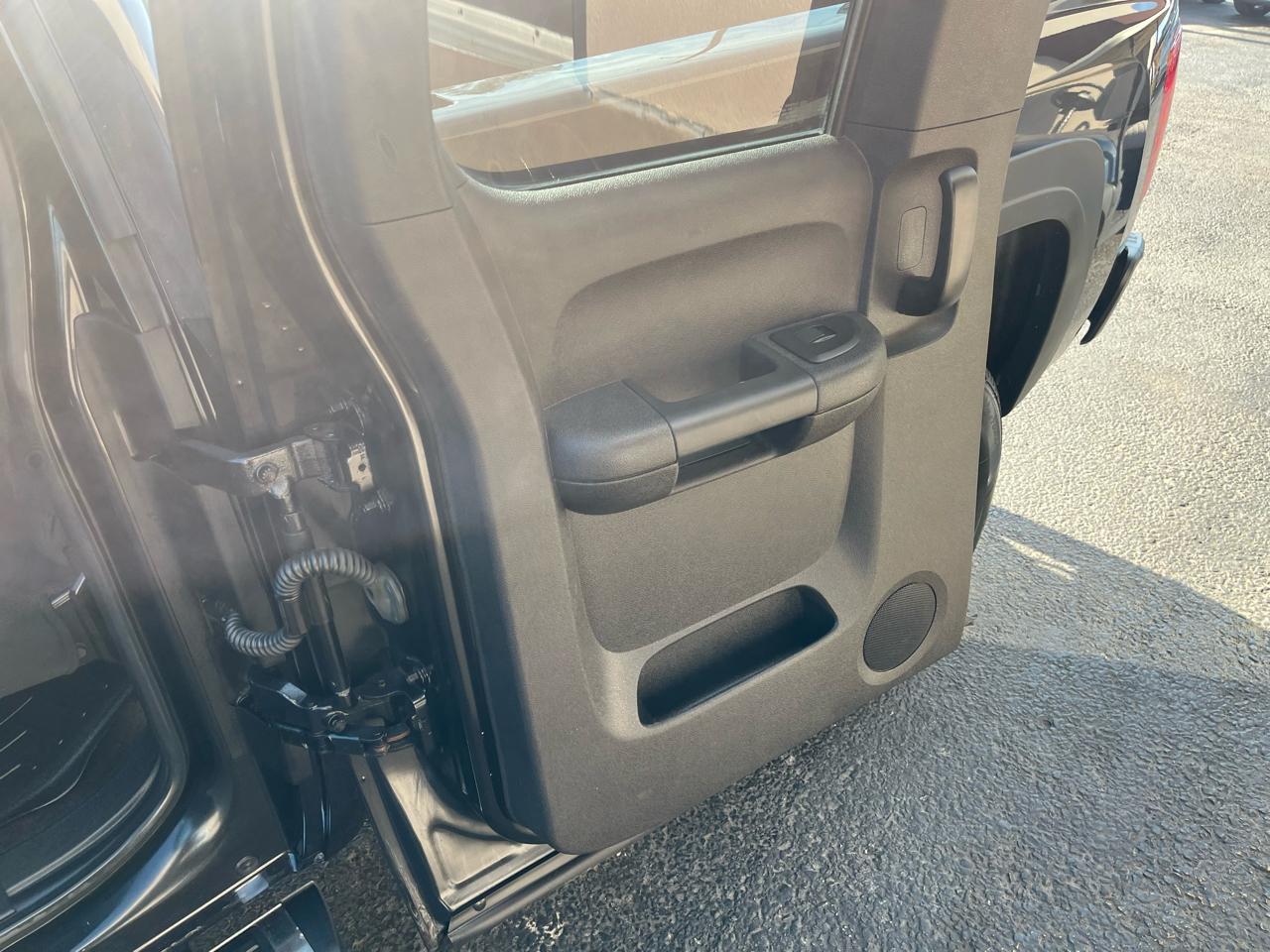 Chevrolet Silverado 1500 LS Extended Cab 4WD 2010