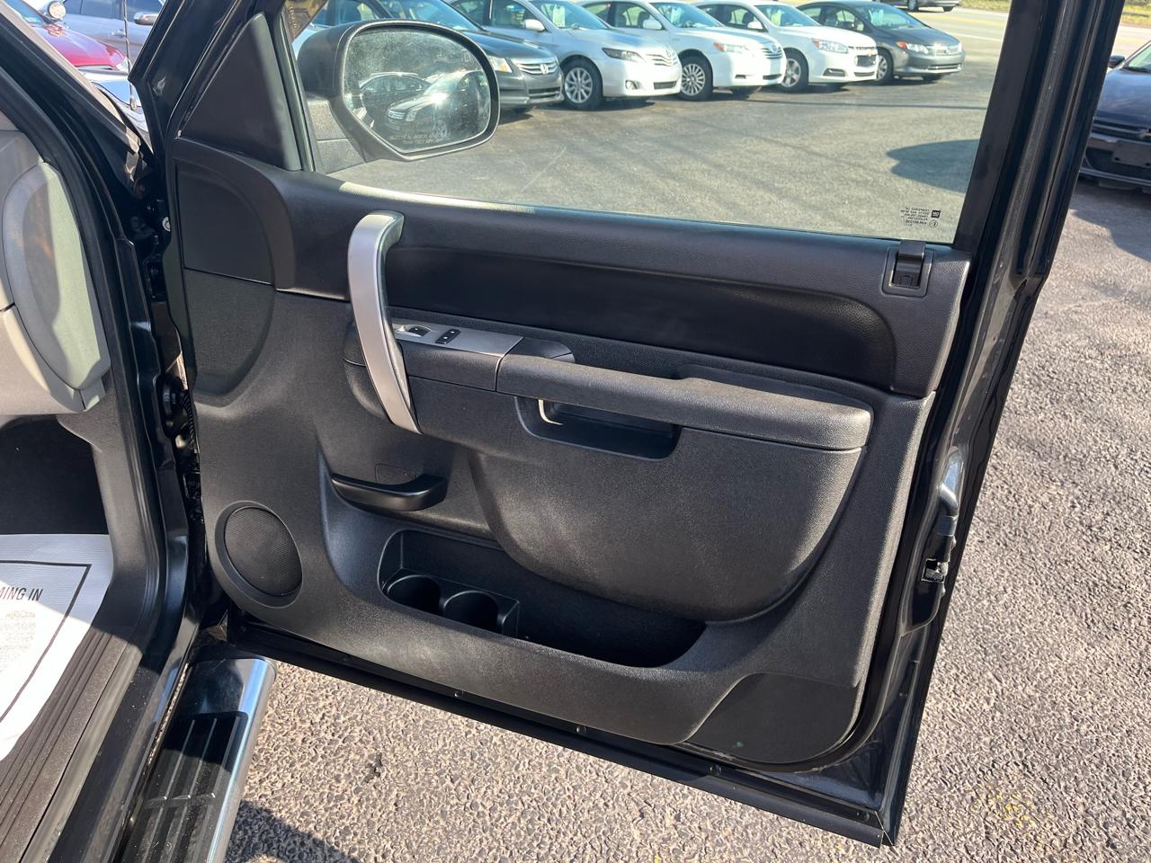 Chevrolet Silverado 1500 LS Extended Cab 4WD 2010