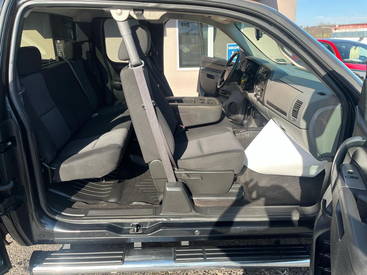 Chevrolet Silverado 1500 LS Extended Cab 4WD 2010