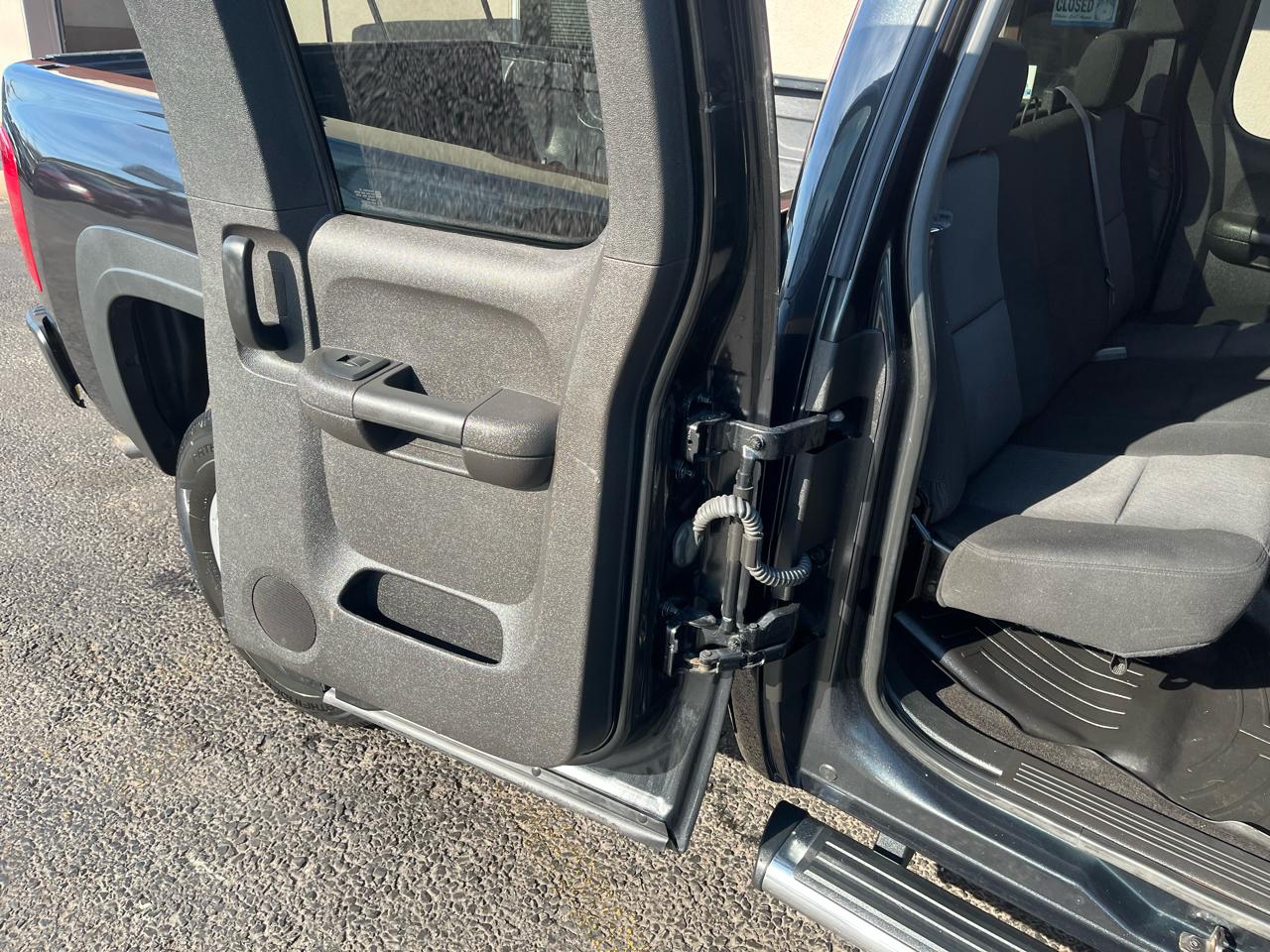 Chevrolet Silverado 1500 LS Extended Cab 4WD 2010