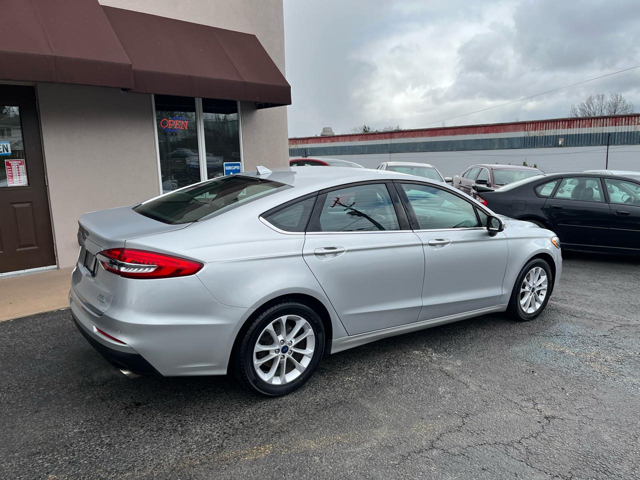 Ford Fusion SE 2019