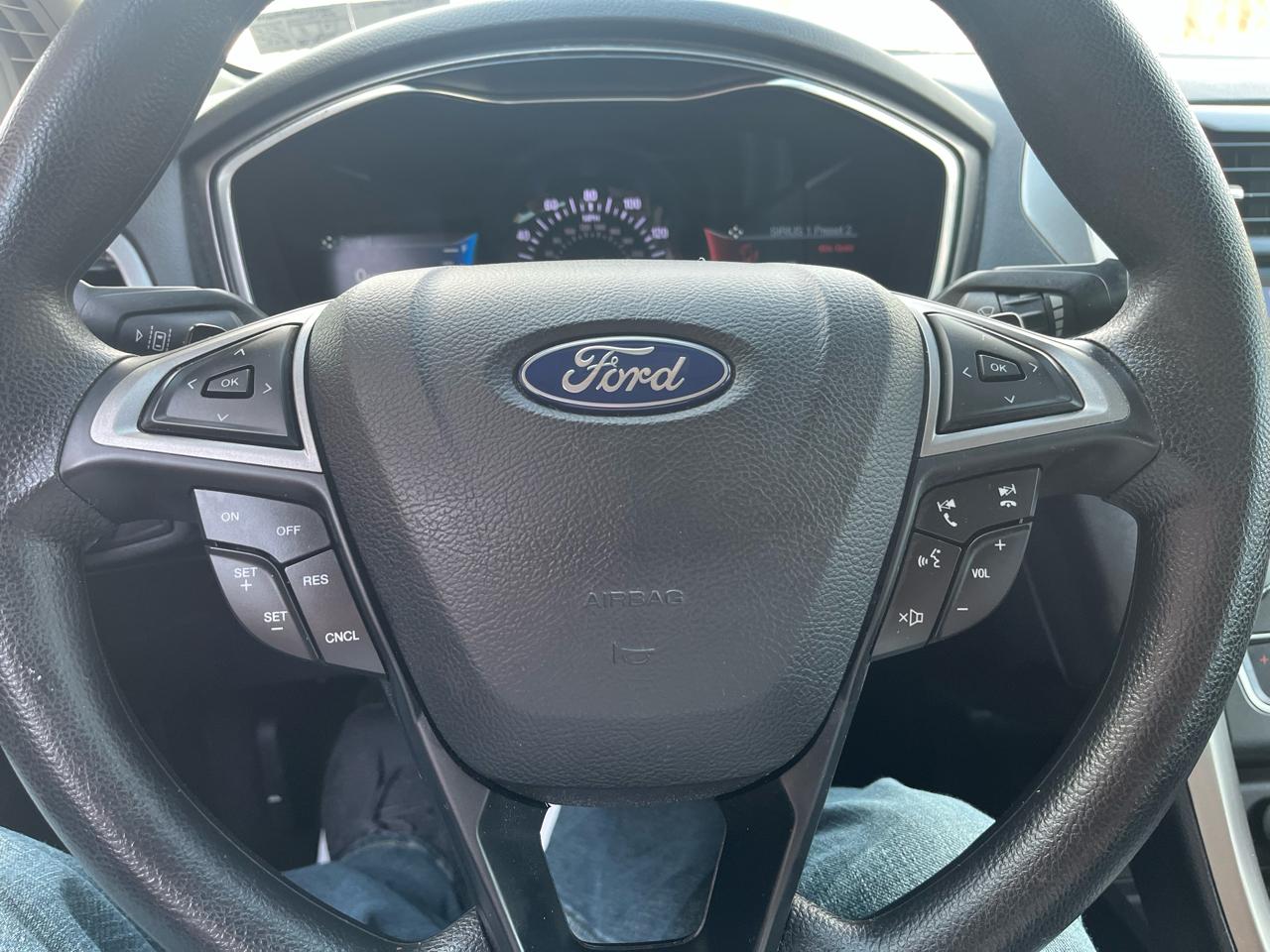 Ford Fusion SE 2019
